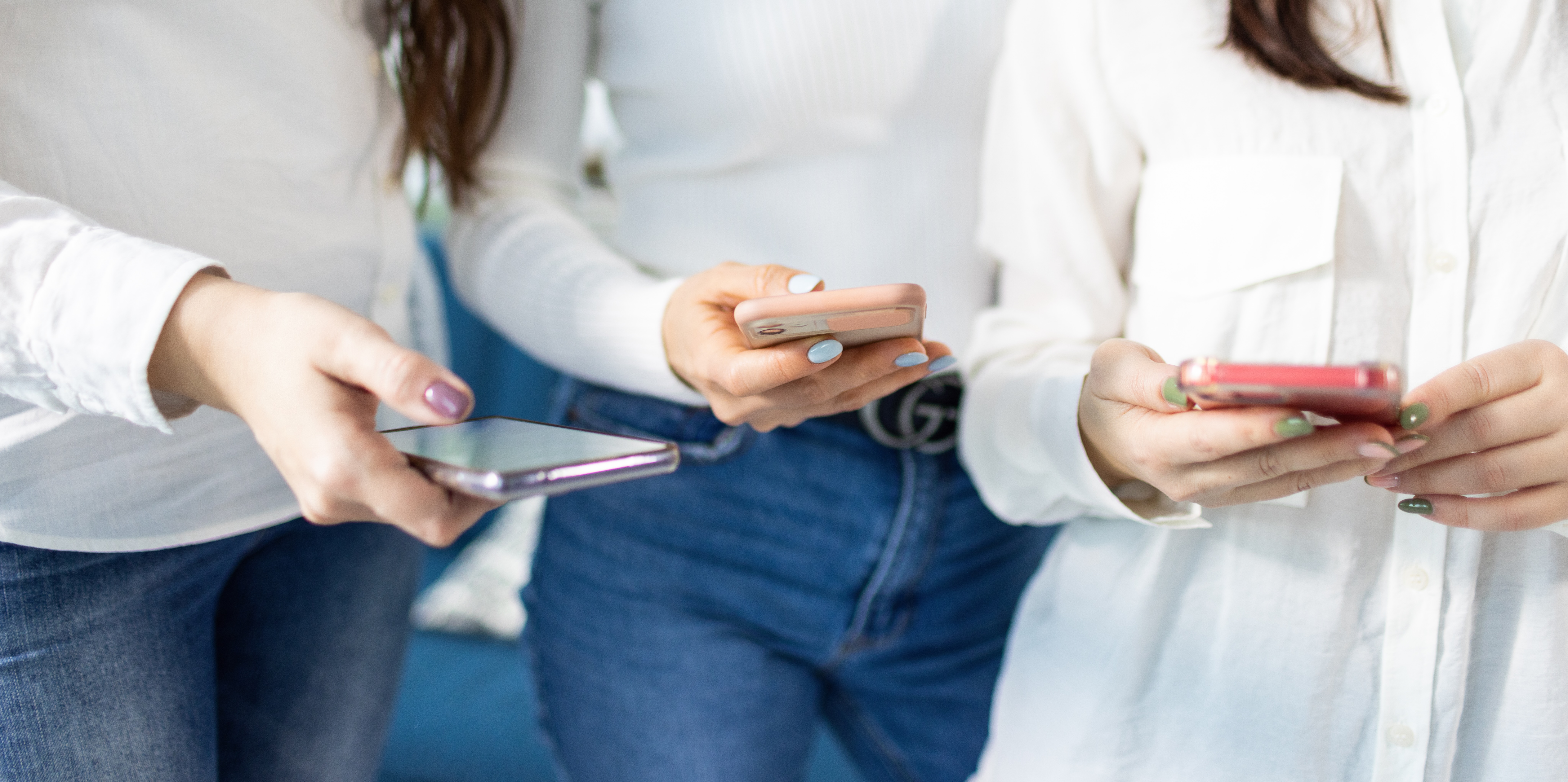 How Social Media Shapes  Women’s Health Conversations